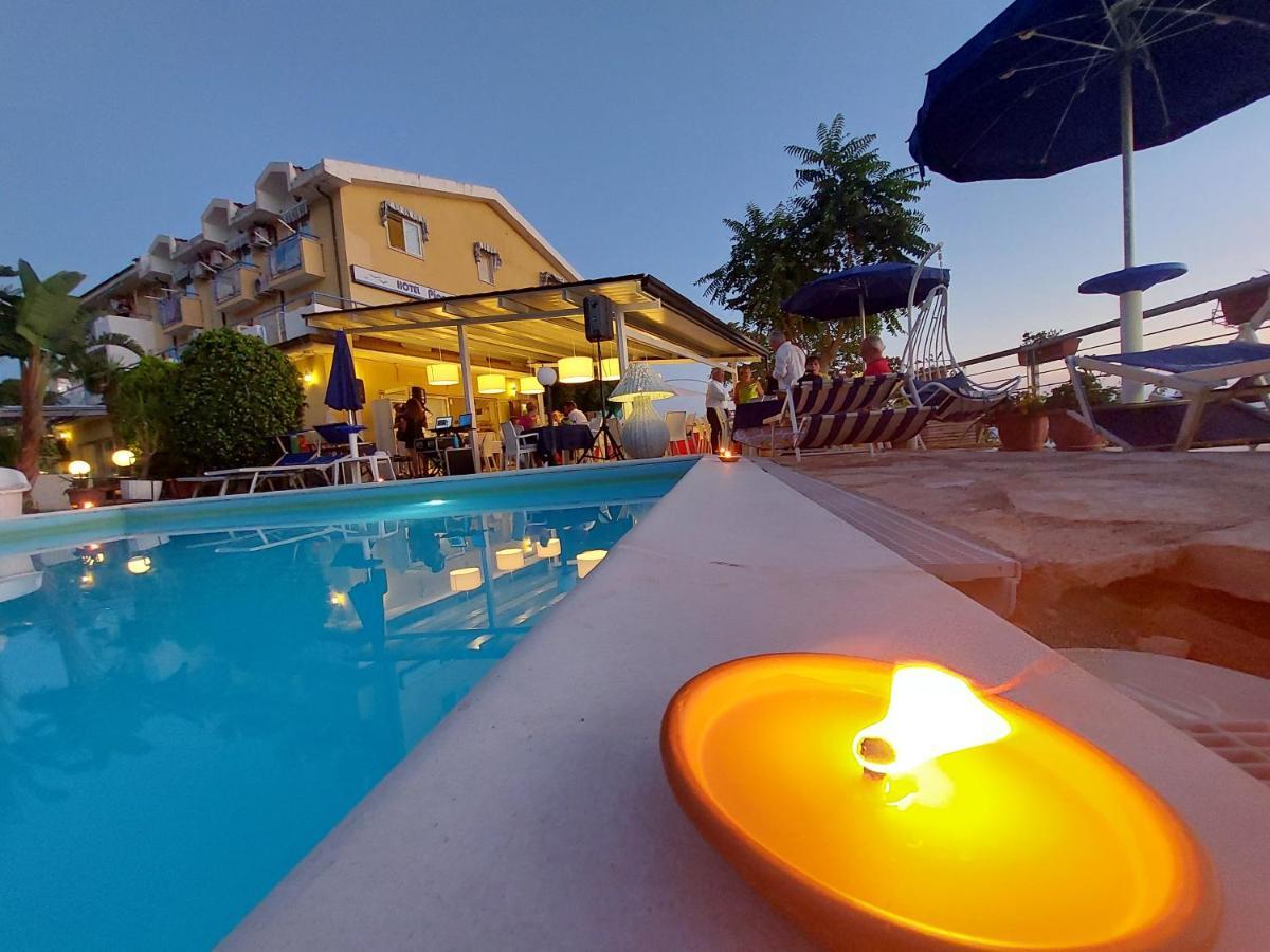 Hotel Piccolo Mondo Acquappesa Ngoại thất bức ảnh